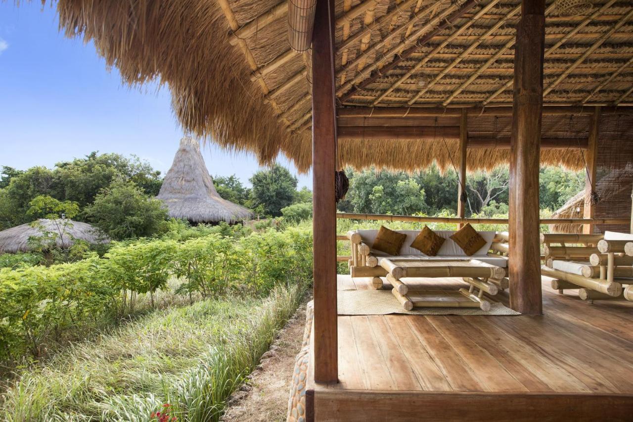 Ngalung Kalla Retreat Waikabubak Extérieur photo
