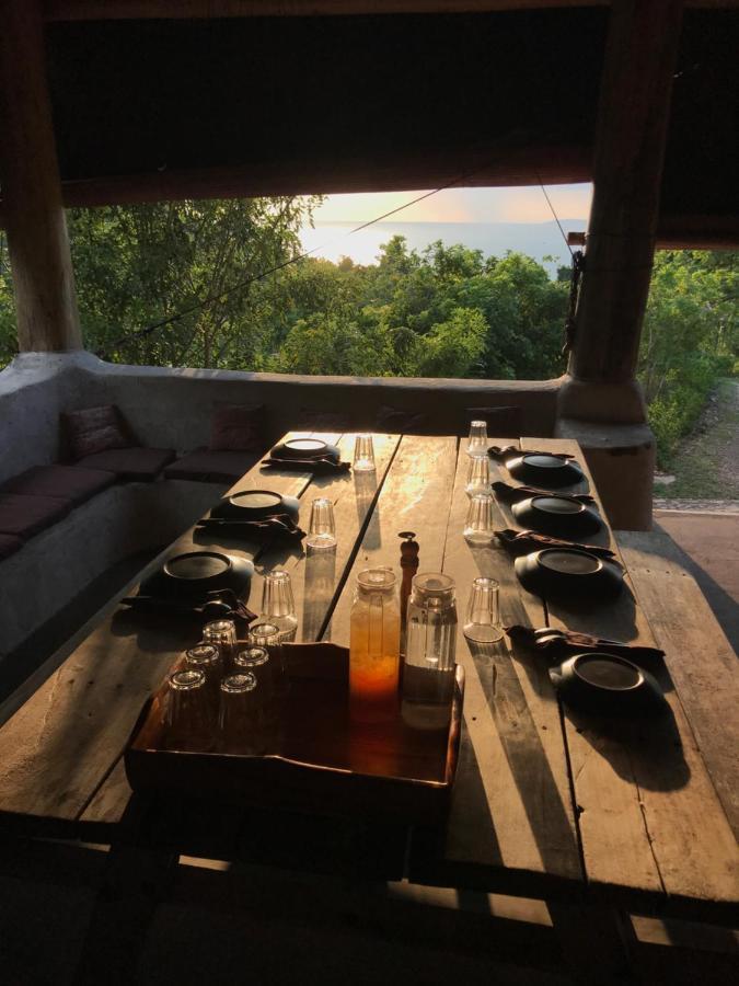 Ngalung Kalla Retreat Waikabubak Extérieur photo